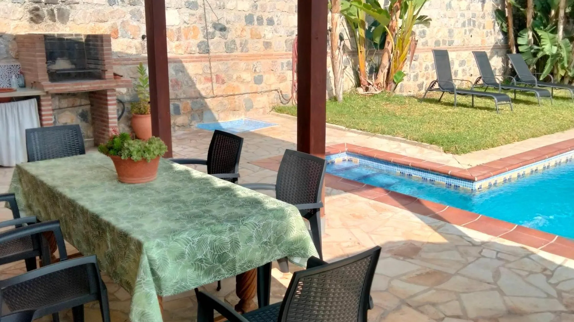 Casa Castillejos Velilla-Taramay 0*,